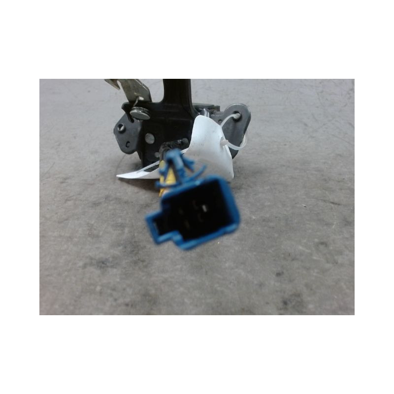 SERRURE HAYON  TOYOTA YARIS 2005-