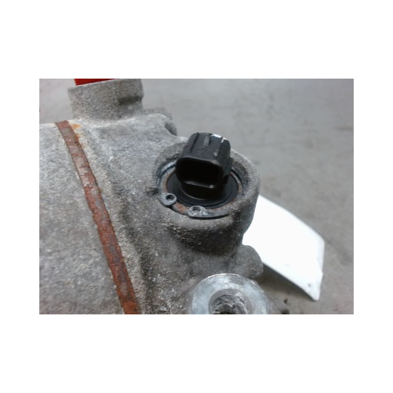 COMPRESSEUR AIR CONDITIONNE KIA CEE-D