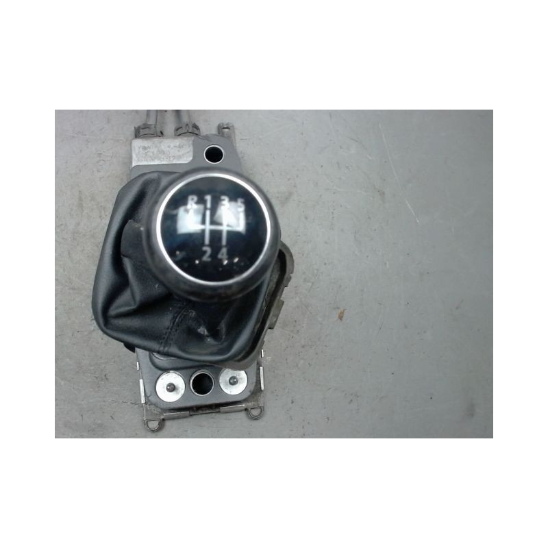 LEVIER DE VITESSES VOLKSWAGEN GOLF 1.6 TDI