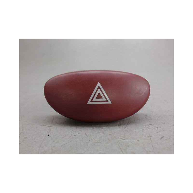 BOUTON DE WARNING PEUGEOT 206