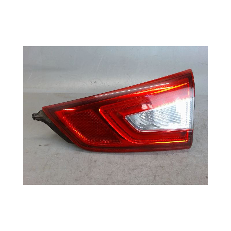 FEU ARRIERE INTERIEUR DROIT NISSAN QASHQAI