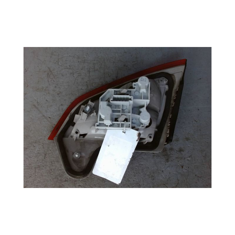 FEU ARRIERE INTERIEUR GAUCHE FORD MONDEO