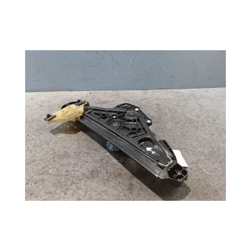 MECANISME+MOTEUR LEVE-GLACE ARRIERE DROIT RENAULT CAPTUR