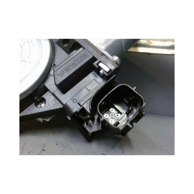 MECANISME+MOTEUR LEVE-GLACE ARRIERE DROIT NISSAN JUKE