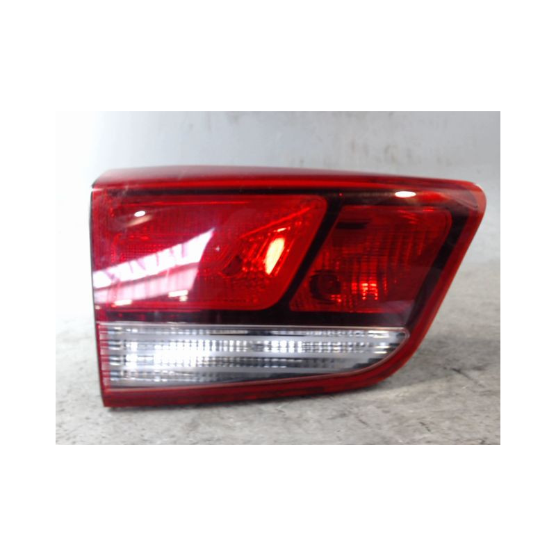 FEU ARRIERE INTERIEUR GAUCHE KIA RIO 2005-