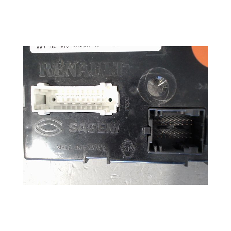 BOITIER GESTION HABITACLE RENAULT MASTER