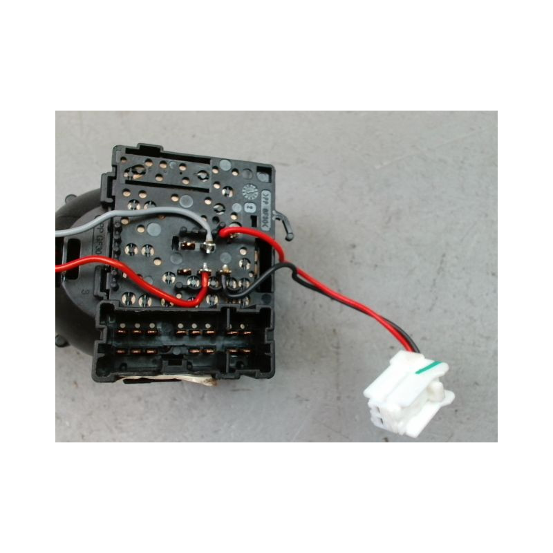COMMANDE ECLAIRAGE RENAULT CLIO