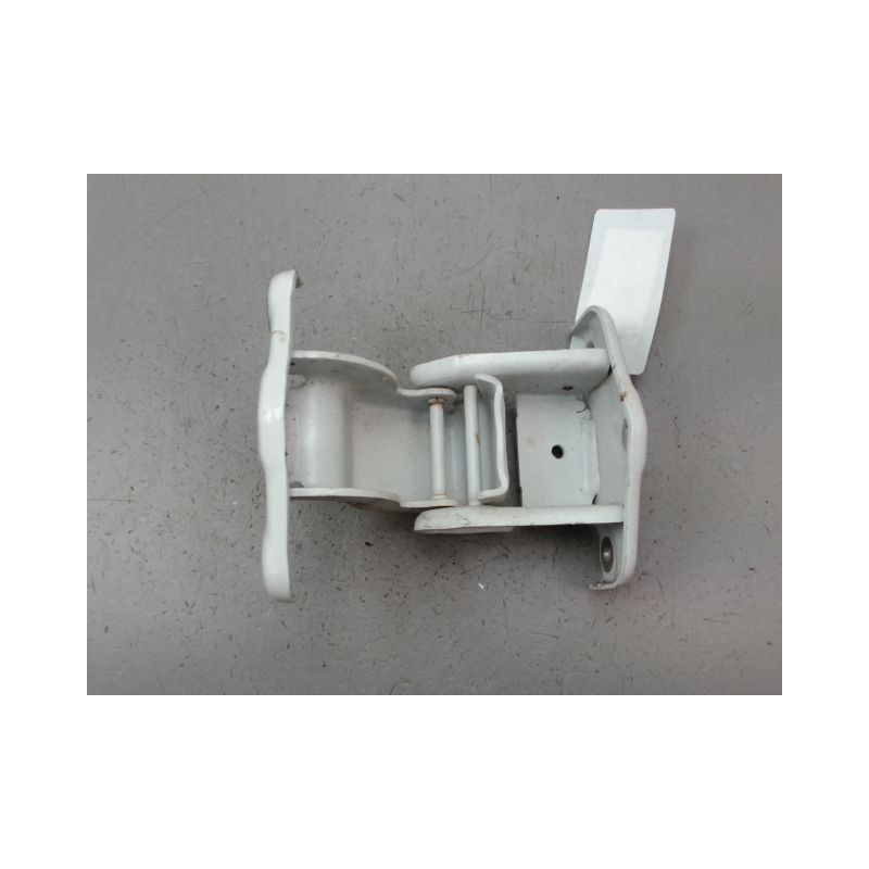 CHARNIERE INF PORTE BATTANTE ARG RENAULT TRAFIC
