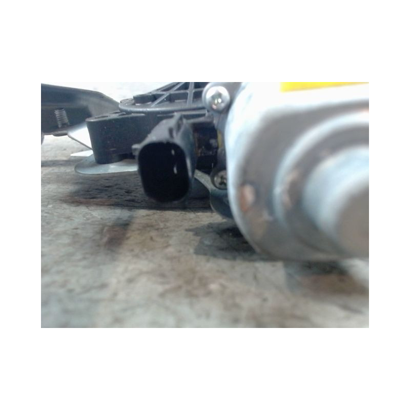 MECANISME+MOTEUR LEVE-GLACE AVANT GAUCHE SSANGYONG TIVOLI