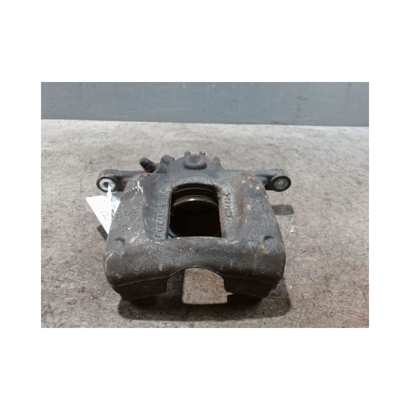 ETRIER DE FREIN AVANT DROIT RENAULT TRAFIC