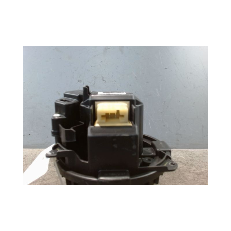 MOTEUR VENTILATEUR CHAUFFAGE RENAULT CLIO