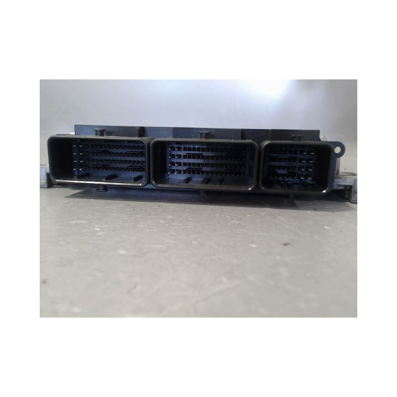 CALCULATEUR MOTEUR FIAT TALENTO