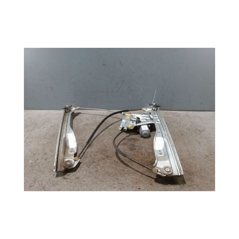 MECANISME+MOTEUR LEVE-GLACE AVANT DROIT RENAULT CLIO III 2010-