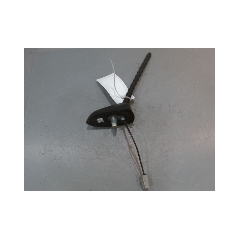 ANTENNE RADIO SSANGYONG TIVOLI