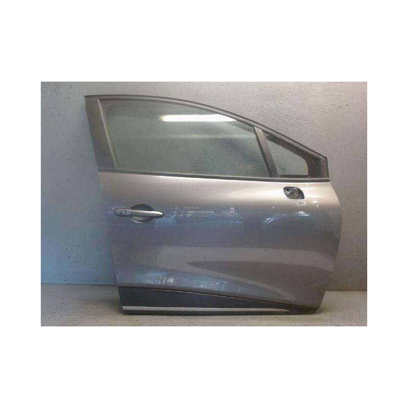 PORTE AVANT DROIT RENAULT CLIO