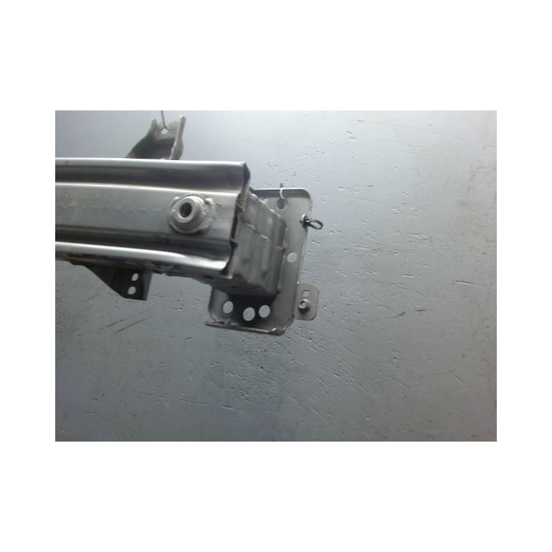 RENFORT PARE-CHOC AVANT FORD B-MAX