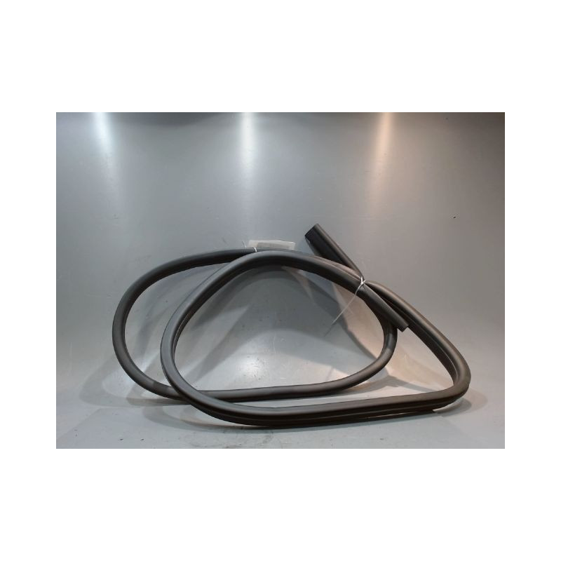 JOINT PORTE AVANT DROIT FORD FOCUS