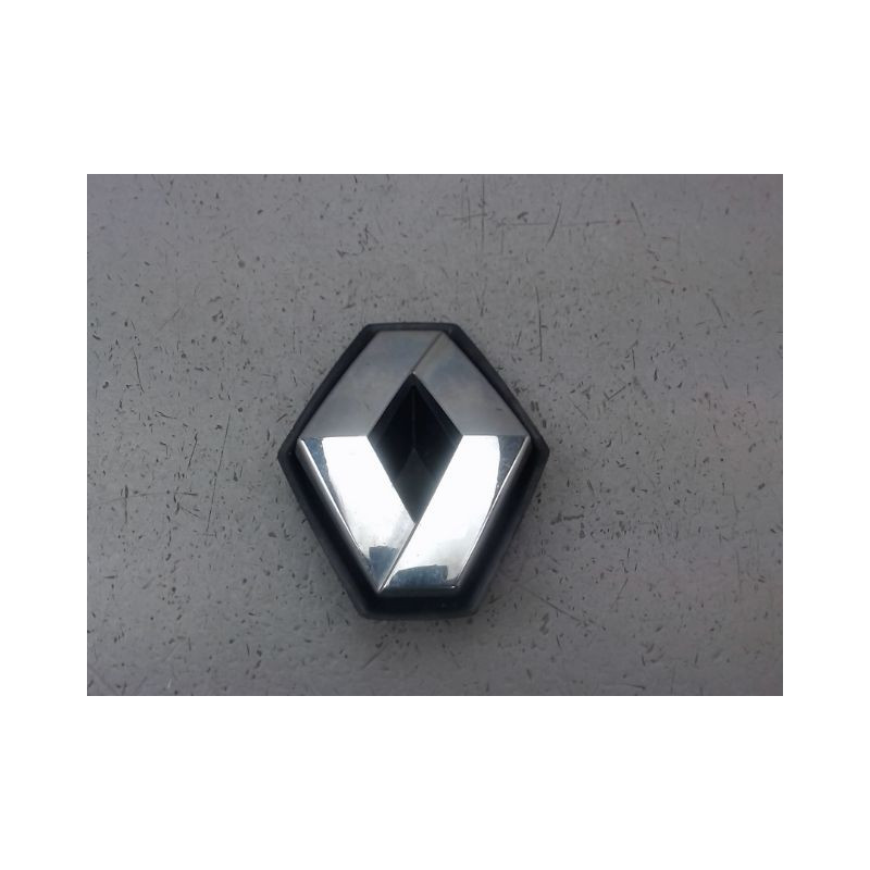 SIGLE CALANDRE RENAULT TWINGO II Phase 1 2007-2011