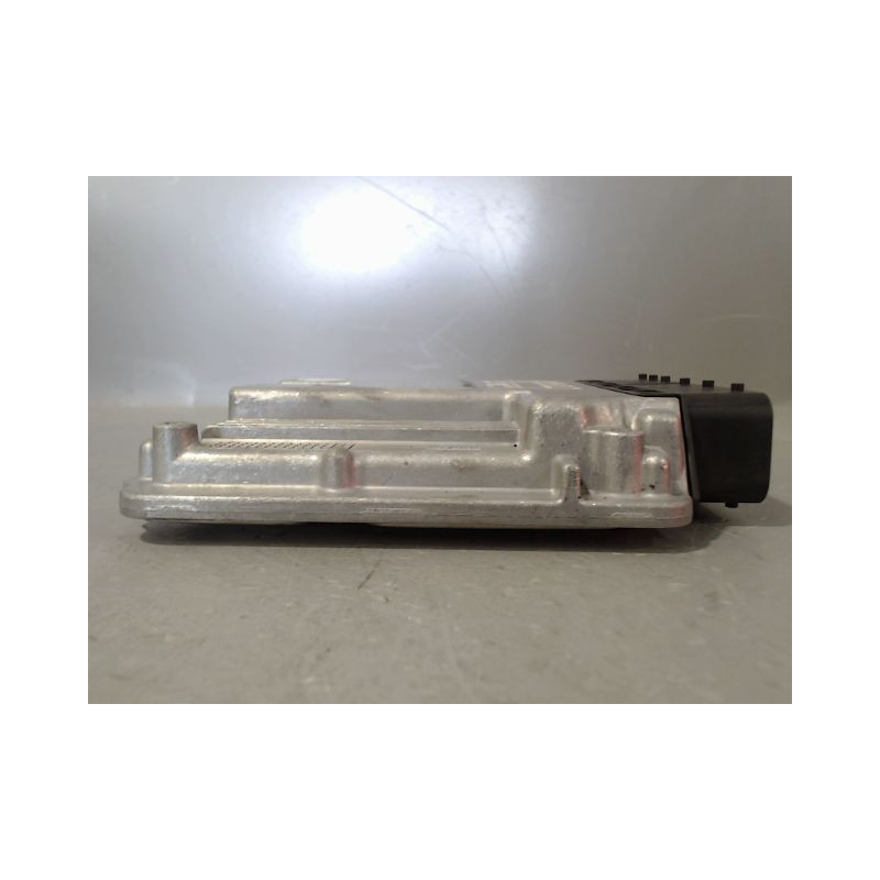 CALCULATEUR MOTEUR B.M.W. SERIE 1