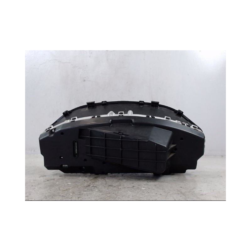 BLOC COMPTEURS TOYOTA YARIS 2005-