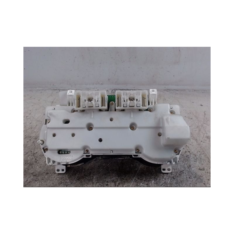 BLOC COMPTEURS TOYOTA RAV4 2003-