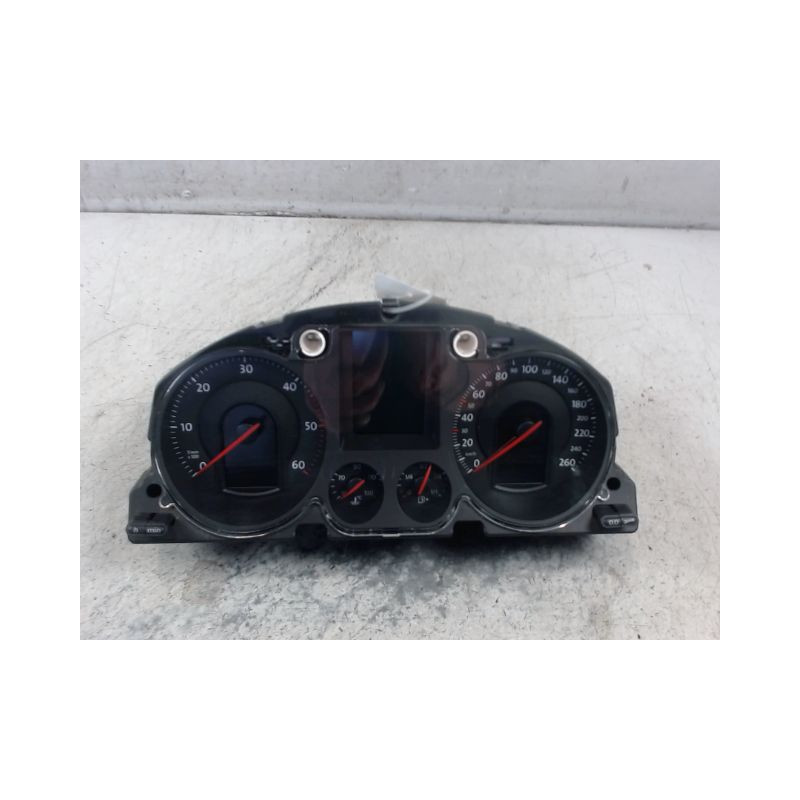 BLOC COMPTEURS VOLKSWAGEN PASSAT SW 2005-