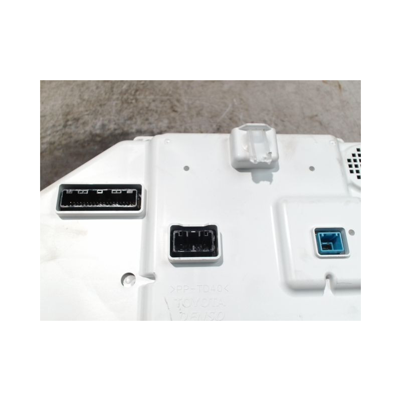 BLOC COMPTEURS LEXUS IS 2006-