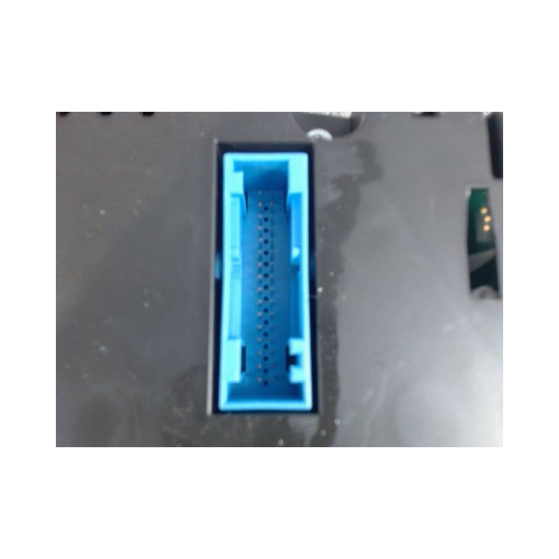 BLOC COMPTEURS VOLKSWAGEN SHARAN 2004-