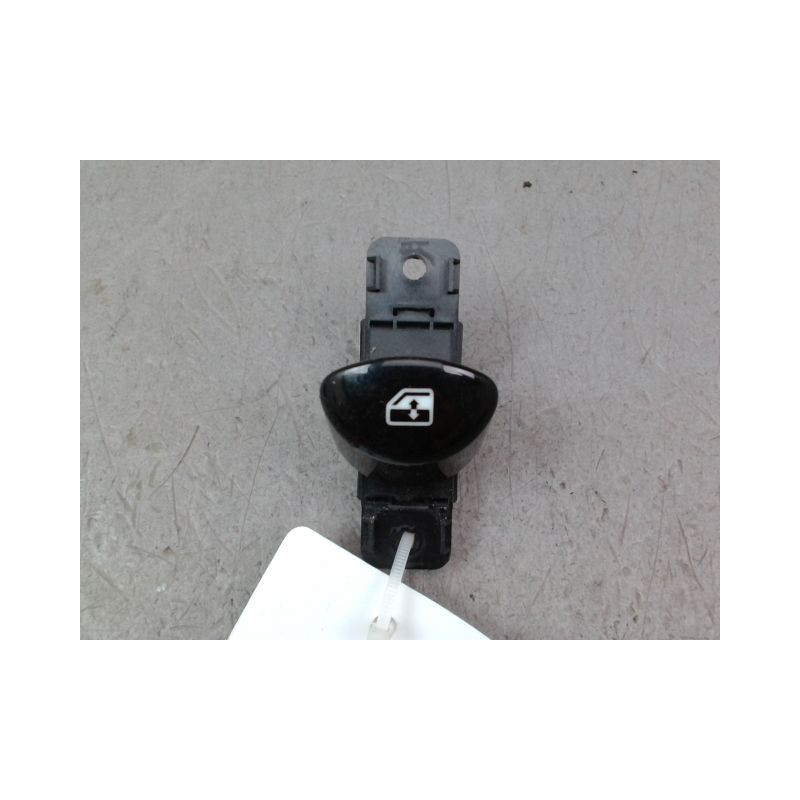 COMMANDE LEVE-GLACE PORTE AVG FIAT 500 II Phase 1 2007-...