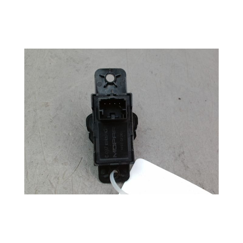 COMMANDE LEVE-GLACE PORTE AVG FIAT 500 II Phase 1 2007-...