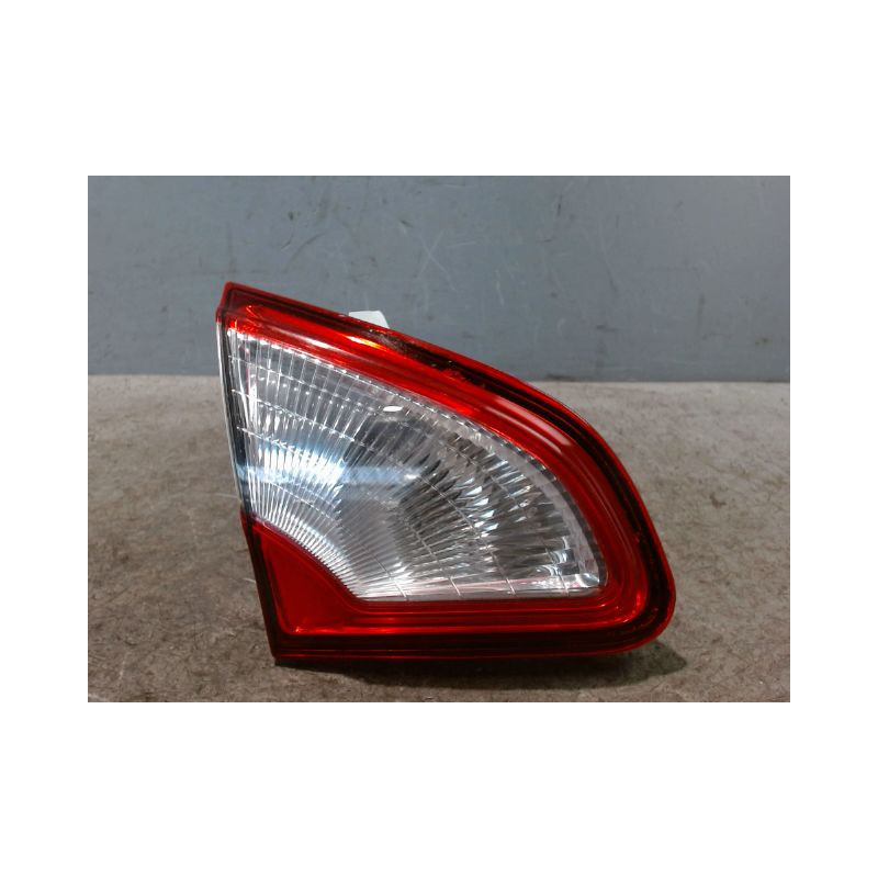 FEU ARRIERE INTERIEUR GAUCHE NISSAN QHASQAI 2007-