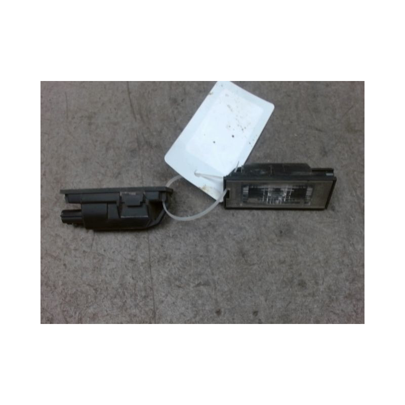 ECLAIREUR PLAQUE DE POLICE RENAULT CLIO IV 2012-