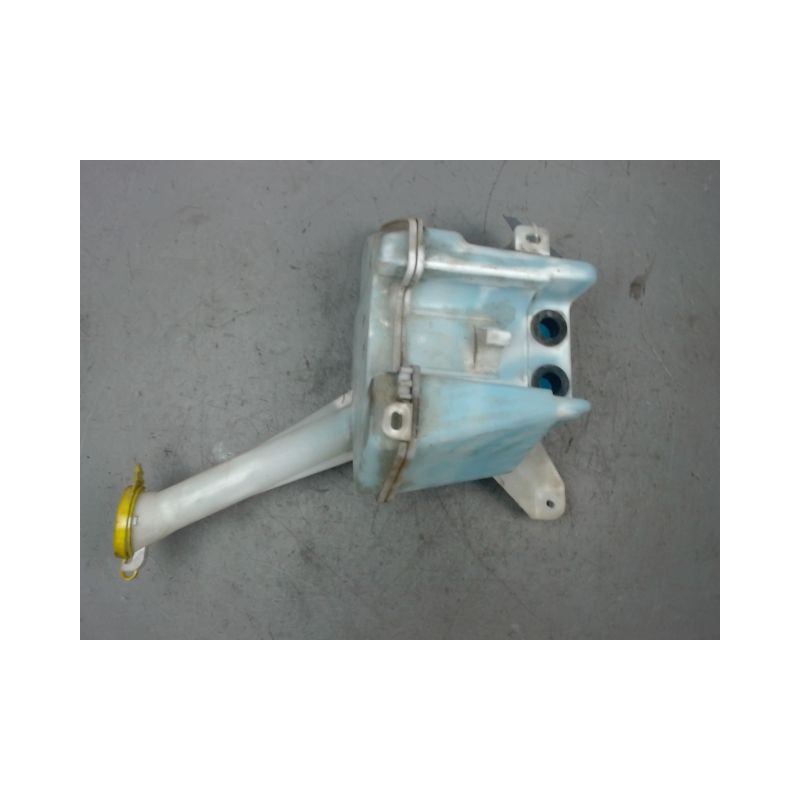 RESERVOIR LAVE-GLACE AVANT TOYOTA YARIS