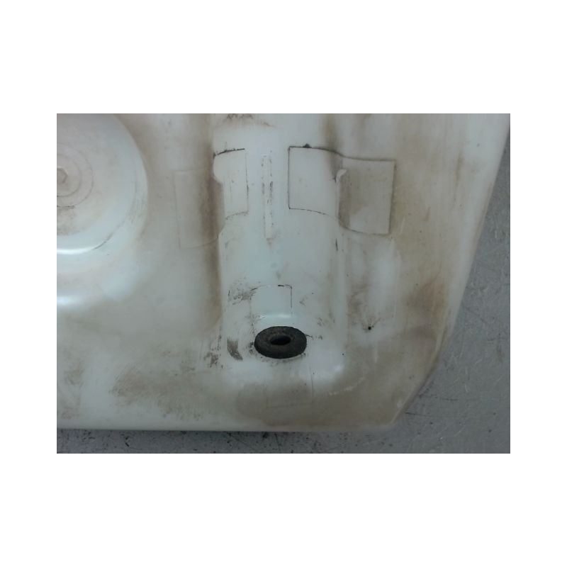 RESERVOIR LAVE-GLACE AVANT VOLKSWAGEN GOLF V PLUS 2005-