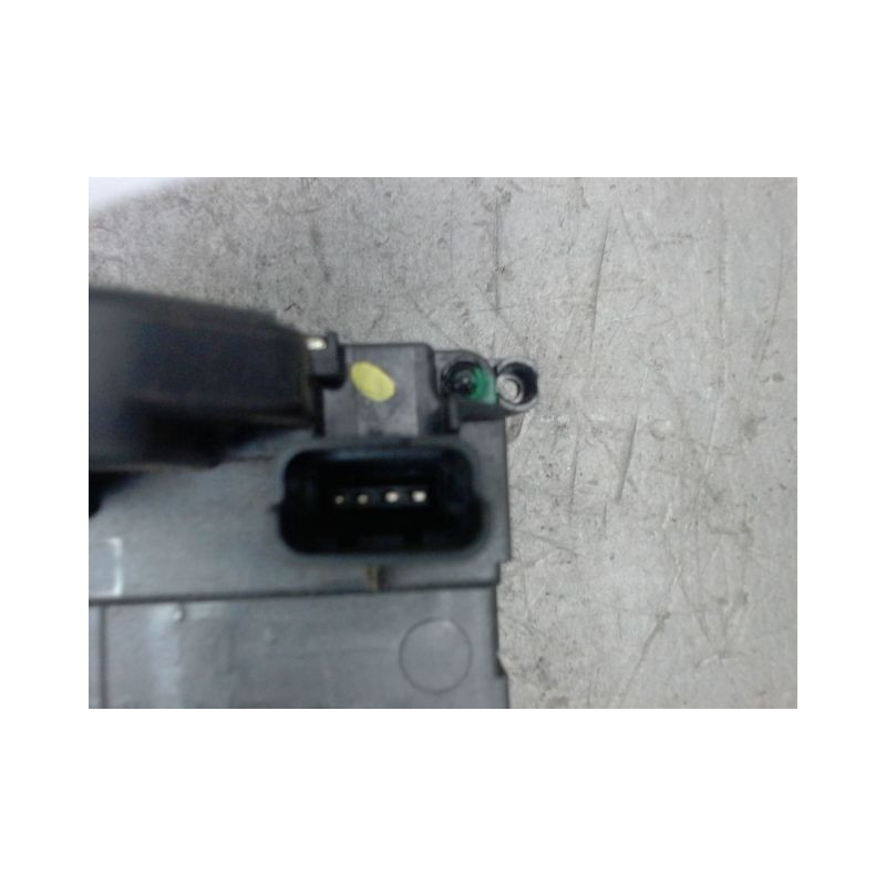 SYSTEME CONDAMNATION AVANT DROIT RENAULT MODUS 2008-