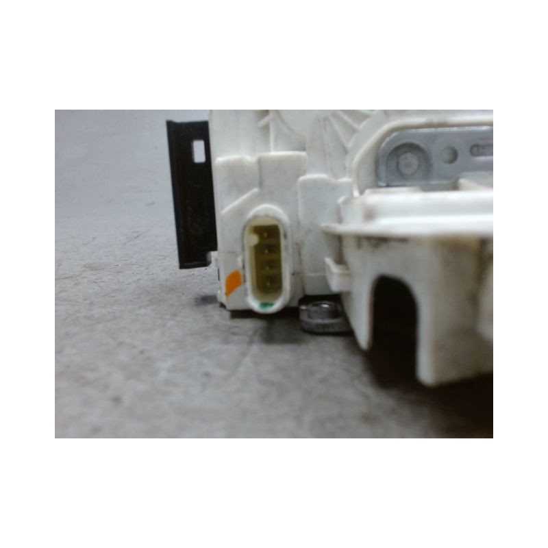 SYSTEME CONDAMNATION AVANT GAUCHE MERCEDES SPRINTER TOLE MOYEN 2006-