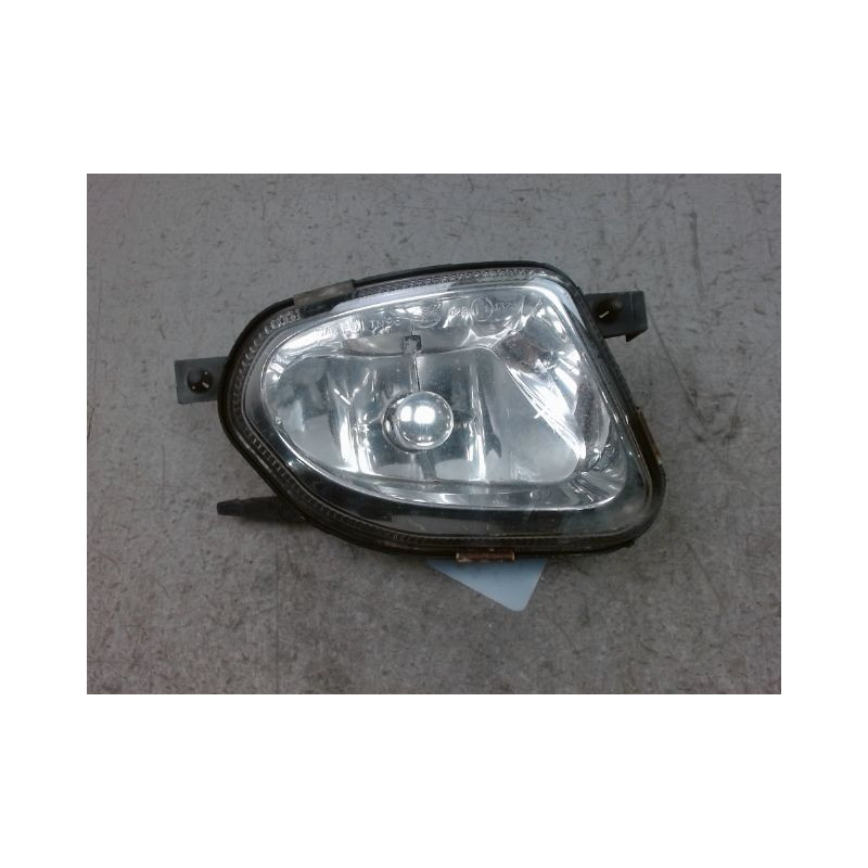 PHARE ANTIBROUILLARD AVANT DROIT MERCEDES CLASSE E 2002-