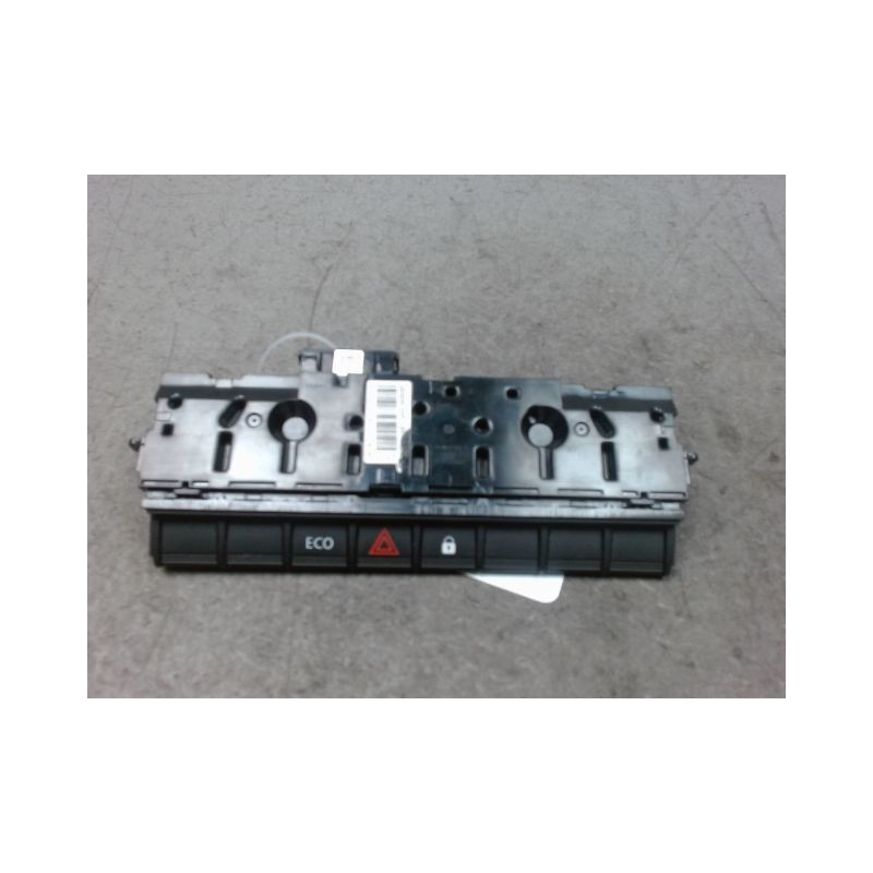 BOUTON DE WARNING RENAULT ZOE