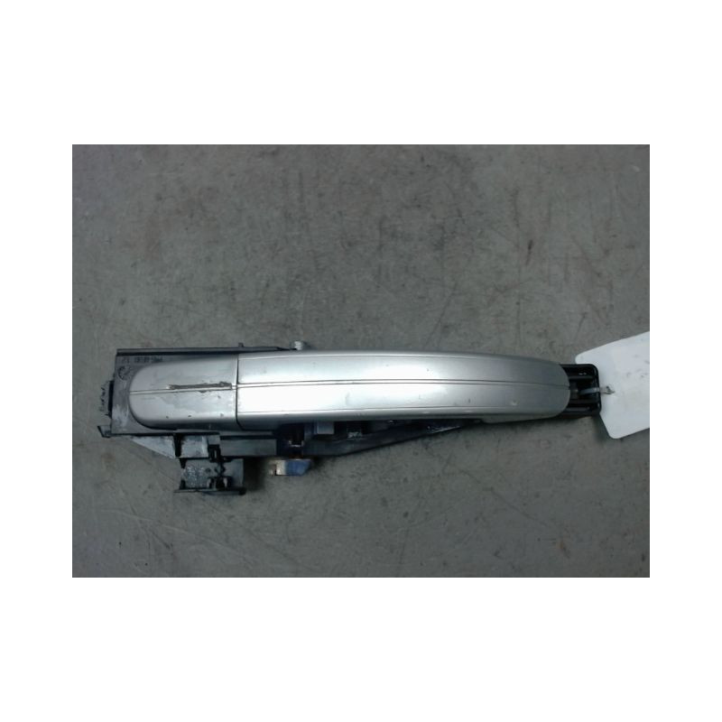 POIGNEE EXTERIEURE PORTE AVANT DROIT FORD FOCUS SW 2005-2007
