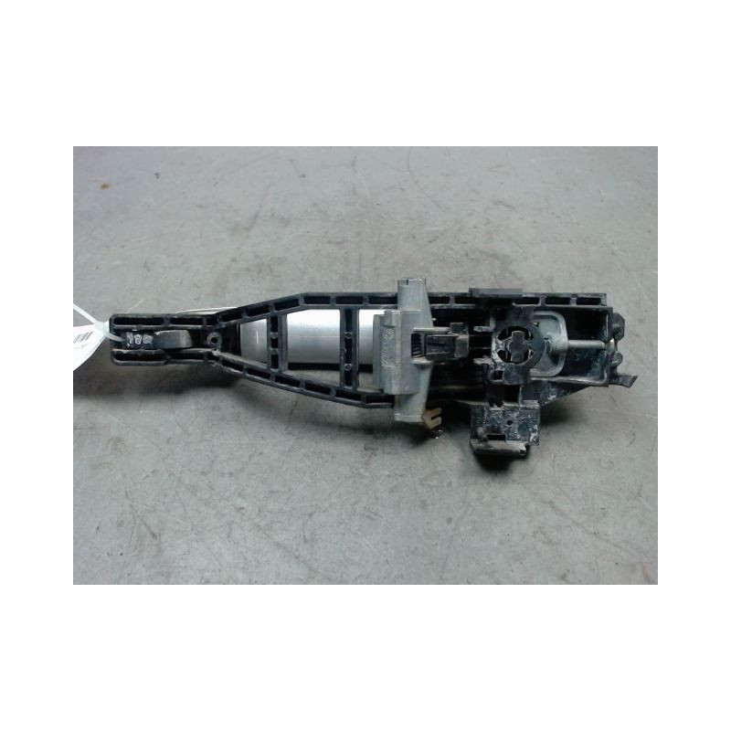 POIGNEE EXTERIEURE PORTE AVANT DROIT FORD FOCUS SW 2005-2007
