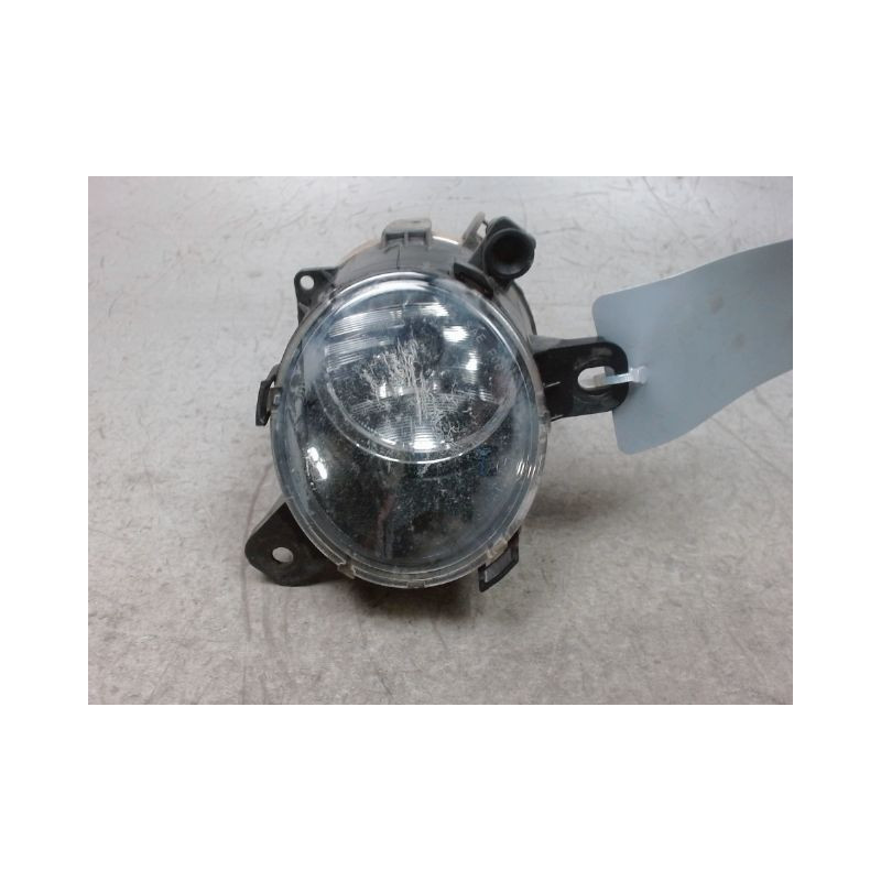 PHARE ANTIBROUILLARD AVANT DROIT OPEL CORSA