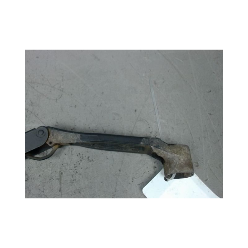 BRAS ESSUIE-GLACE AVANT GAUCHE SMART FORFOUR -04/2004