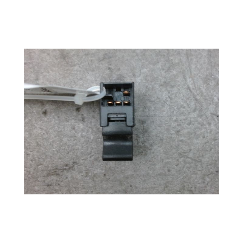COMMANDE LEVE-GLACE PORTE AVD SKODA FABIA COMBI
