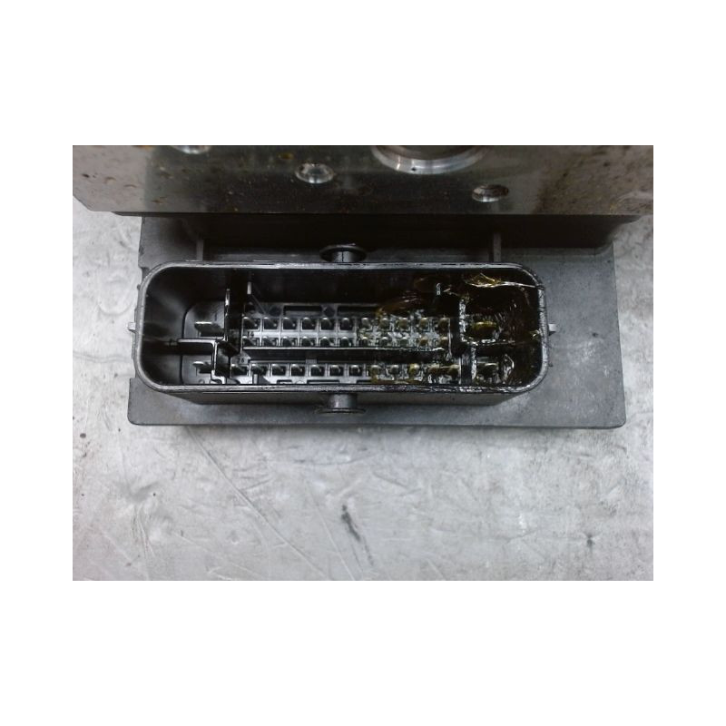 UNITE HYDRAULIQUE ABS CITROEN C4 04-08