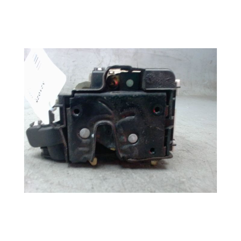 SYSTEME CONDAMNATION ARRIERE DROIT VOLKSWAGEN POLO 99-2001