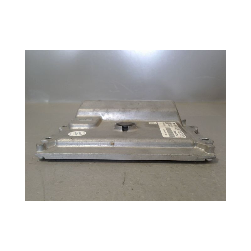 CALCULATEUR MOTEUR PEUGEOT 2008