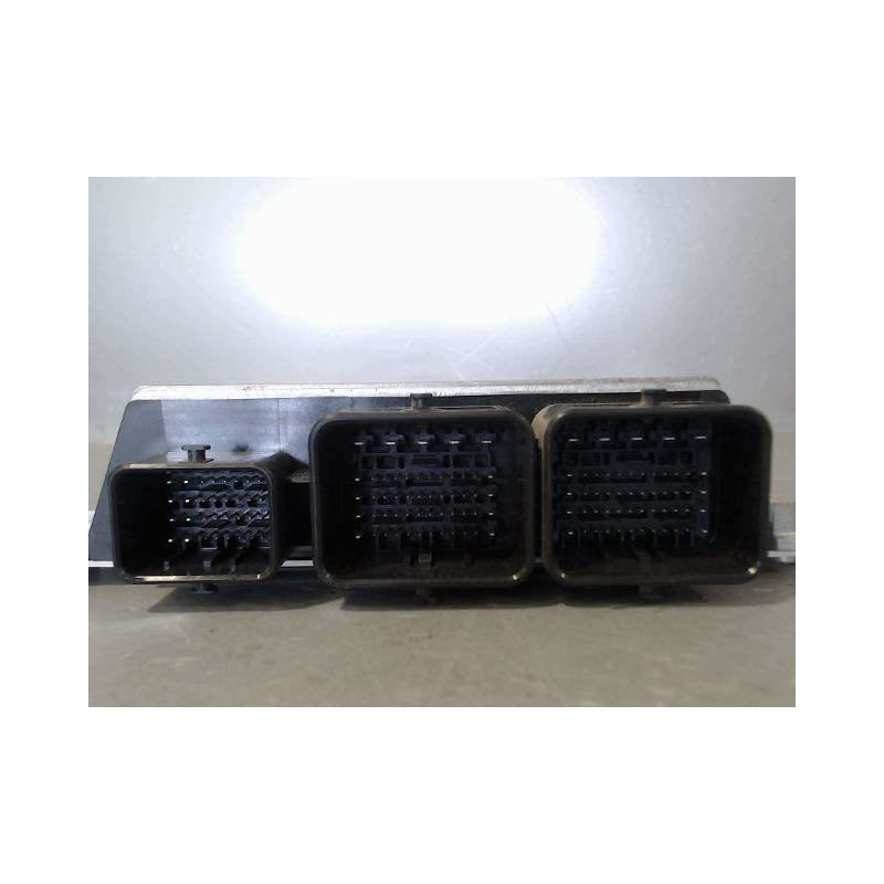 CALCULATEUR MOTEUR PEUGEOT 2008