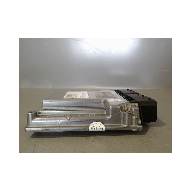 CALCULATEUR MOTEUR MERCEDES CLASSE C COUPE SPORT 2004-
