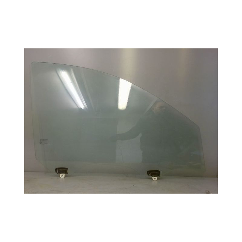GLACE PORTE AVD NISSAN MICRA