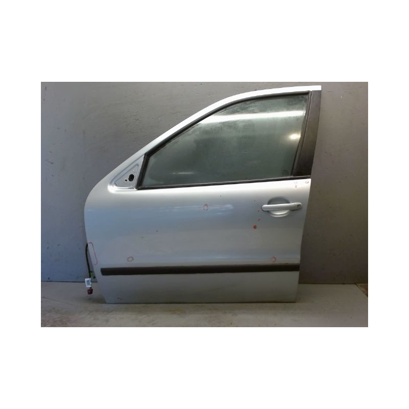 PORTE AVANT GAUCHE SEAT LEON